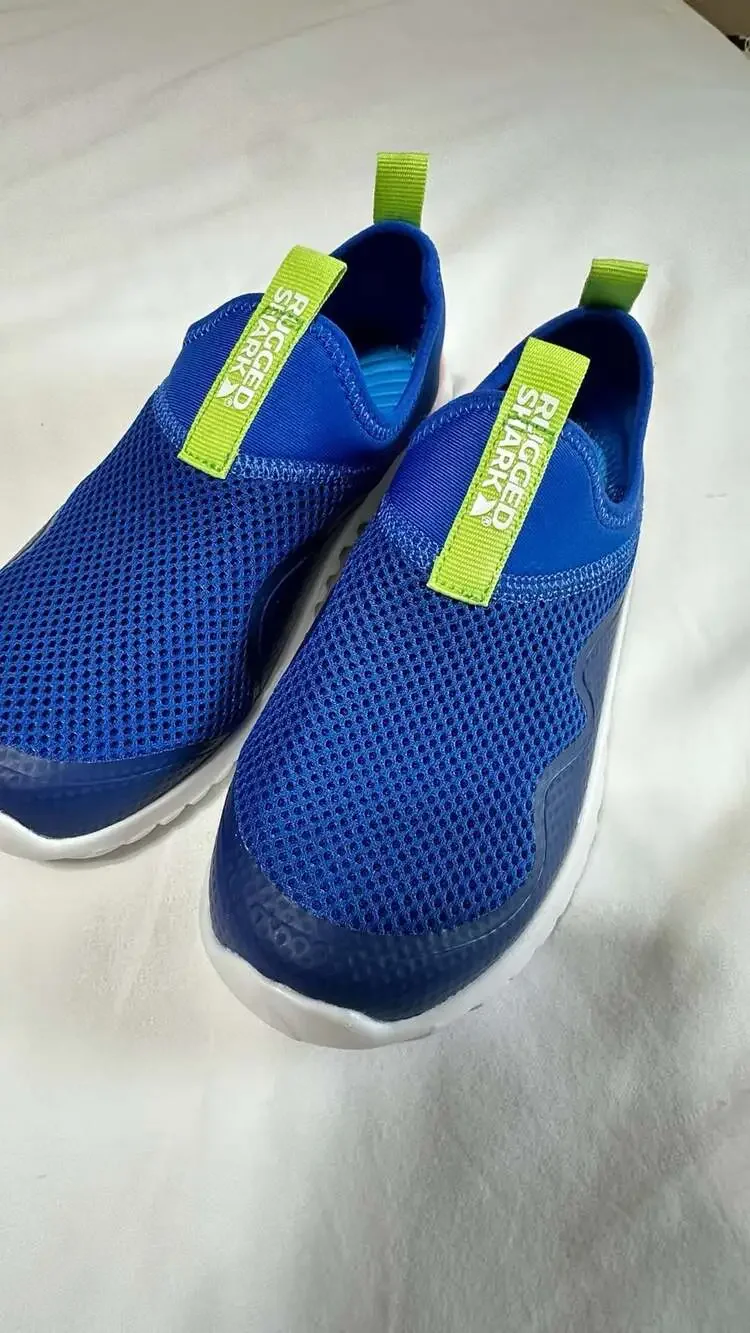 Rugged Shark Youth Size 3 Blue Aqua-Flo Water Shoes
